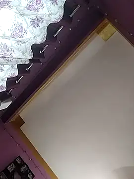 Himani-baby online show from November 6, 2025, 7:23 am