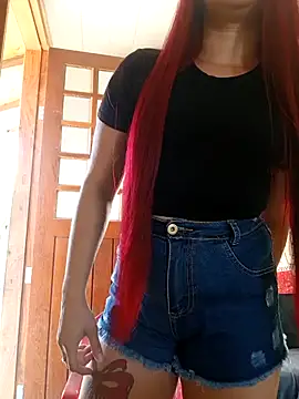 ruiviinhaah online show from March 4, 2026, 6:04 pm