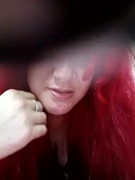 ruiviinhaah online show from February 14, 2026, 3:12 pm