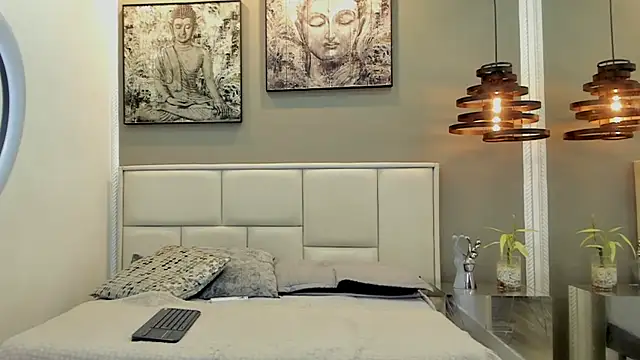 Snapshot of kendra_london chatting on June 10, 2026, 12:12 am kendra london online show from June 10, 2026, 12:12 am