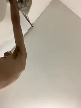 Who-am-I-201 online show from November 3, 2025, 11:52 pm