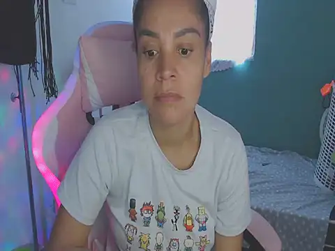 shayna cute online show from July 29, 2026, 8:08 pm