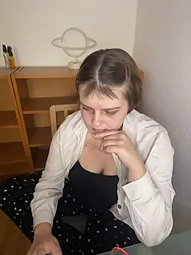 Francine Wilma online show from February 1, 2026, 1:53 pm