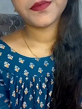 Neha533 online show from April 23, 2026, 6:09 pm