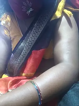 hyd couple7878 online show from April 30, 2026, 5:53 pm