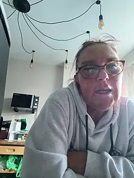 Angel-LinaX online show from March 13, 2026, 5:18 pm
