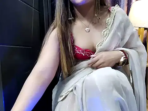 Angel-pune001 online show from May 5, 2026, 6:44 pm
