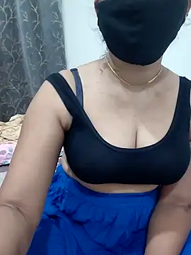 Aarti909090 online show from June 10, 2026, 2:18 pm