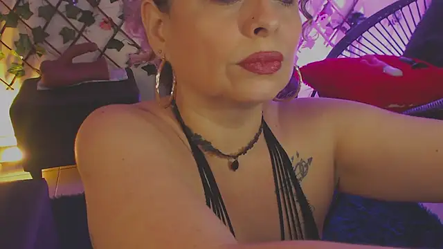 Snapshot of katjohanna chatting on July 1, 2026, 4:24 am katjohanna online show from July 1, 2026, 4:24 am