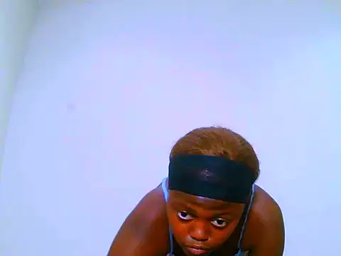 SweetSavage18 online show from November 15, 2025, 10:08 am