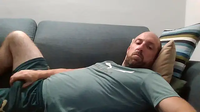 Snapshot of luca_beech88 chatting on June 23, 2026, 6:28 pm luca beech88 online show from June 23, 2026, 6:28 pm