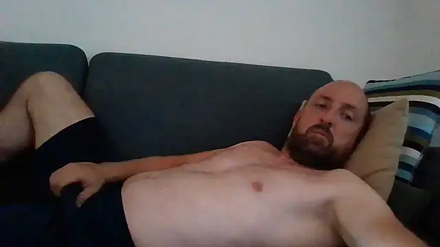 Snapshot of luca_beech88 chatting on June 24, 2026, 11:20 am luca beech88 online show from June 24, 2026, 11:20 am