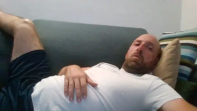 Snapshot of luca_beech88 chatting on June 19, 2026, 7:52 pm luca beech88 online show from June 19, 2026, 7:52 pm