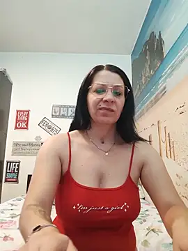 SugarDiamonds online show from June 22, 2026, 6:21 am