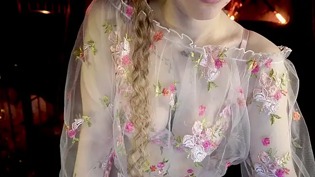 DanielaReign online show from February 13, 2026, 6:46 am