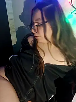 Snapshot of Baby_Myla chatting on December 13, 2025, 8:04 pm Baby Myla online show from December 13, 2025, 8:04 pm