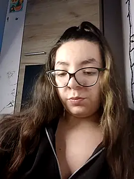 Snapshot of Baby_Myla chatting on February 16, 2026, 6:28 pm Baby Myla online show from February 16, 2026, 6:28 pm