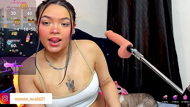 Snapshot of EsmeCaldwel chatting on June 16, 2026, 5:57 pm EsmeCaldwel online show from June 16, 2026, 5:57 pm