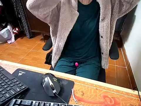 Snapshot of ---Lusi03--- chatting on February 5, 2026, 9:54 pm ---Lusi03--- online show from February 5, 2026, 9:54 pm