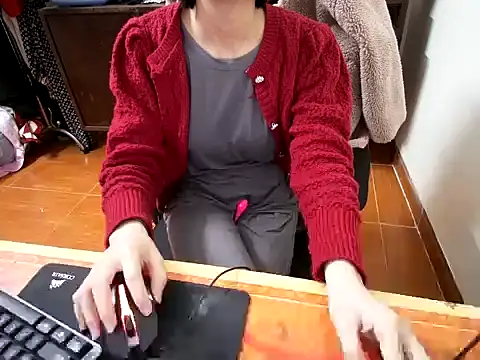 Snapshot of ---Lusi03--- chatting on February 12, 2026, 10:59 am ---Lusi03--- online show from February 12, 2026, 10:59 am