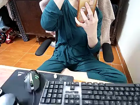 Snapshot of ---Lusi03--- chatting on February 23, 2026, 3:45 pm ---Lusi03--- online show from February 23, 2026, 3:45 pm