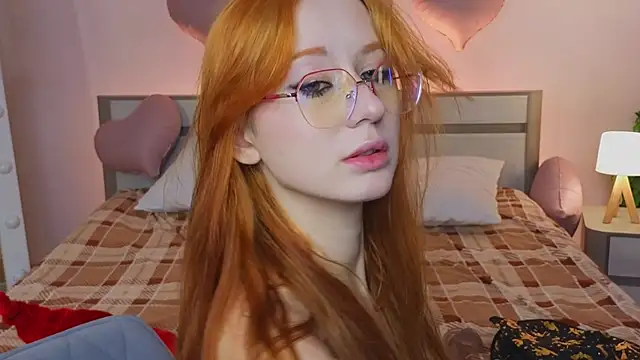 WICKEDEMBER online show from February 14, 2026, 1:39 am