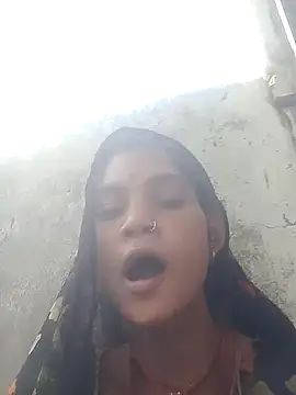 Jooli cuty online show from November 7, 2025, 4:17 am