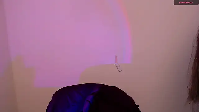 AlinaDoll  online show from May 22, 2026, 7:28 am