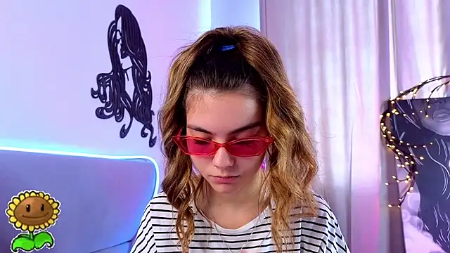 Snapshot of MargieDavidson chatting on March 20, 2026, 7:09 am MargieDavidson online show from March 20, 2026, 7:09 am