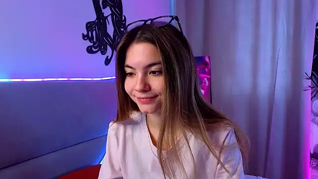 Snapshot of MargieDavidson chatting on February 23, 2026, 8:37 am MargieDavidson online show from February 23, 2026, 8:37 am