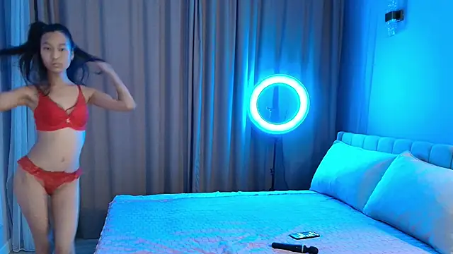 Snapshot of lihnpham chatting on November 18, 2025, 7:17 pm lihnpham online show from November 18, 2025, 7:17 pm