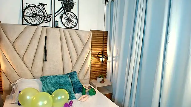 Snapshot of KimberlyFox_t chatting on March 16, 2026, 12:20 pm KimberlyFox t online show from March 16, 2026, 12:20 pm