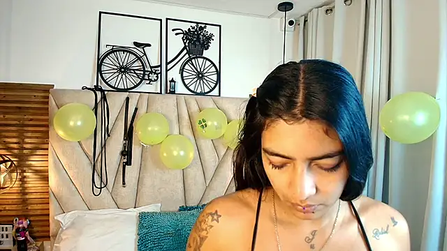 Snapshot of KimberlyFox_t chatting on March 20, 2026, 12:17 pm KimberlyFox t online show from March 20, 2026, 12:17 pm