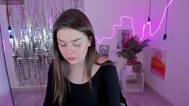 Snapshot of melanie_neal chatting on November 29, 2025, 3:34 pm melanie neal online show from November 29, 2025, 3:34 pm