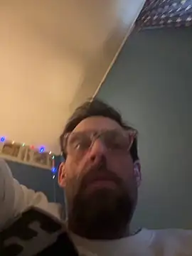 biggdaddyandqueenn online show from December 21, 2025, 7:48 pm