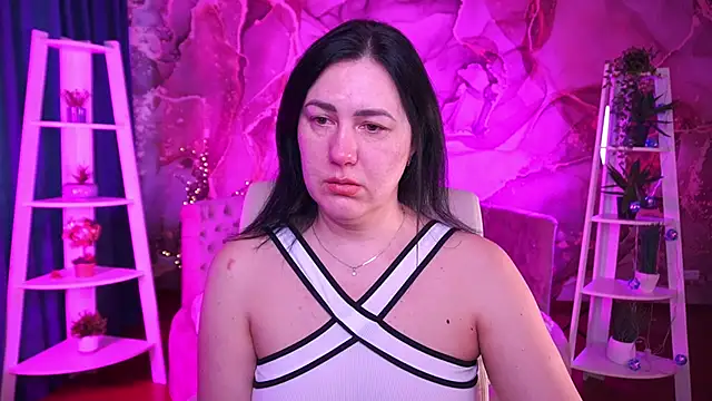 Snapshot of VelvetLuck chatting on March 12, 2026, 1:37 pm VelvetLuck online show from March 12, 2026, 1:37 pm