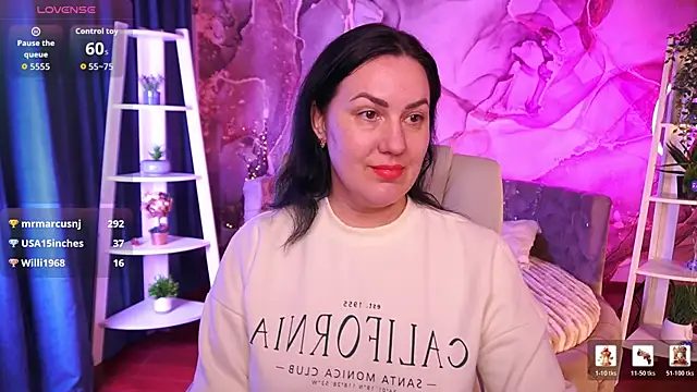 Snapshot of VelvetLuck chatting on March 10, 2026, 6:56 pm VelvetLuck online show from March 10, 2026, 6:56 pm