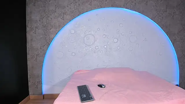 Shanelsmith online show from February 17, 2026, 10:07 pm