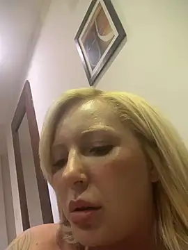 Snapshot of melisboa chatting on August 6, 2026, 10:38 pm melisboa online show from August 6, 2026, 10:38 pm