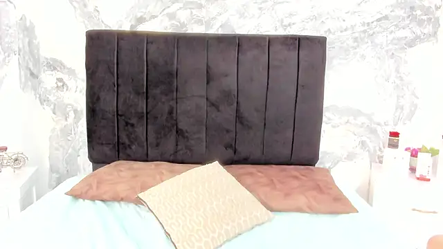 SamantaRave  online show from November 27, 2025, 7:36 pm