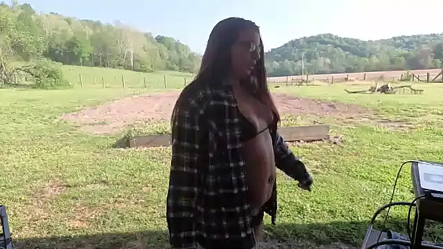 thickfarmtwat online show from April 24, 2026, 1:13 pm