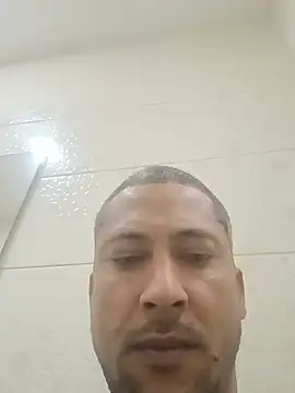 Arrombador20 online show from July 25, 2026, 4:13 pm