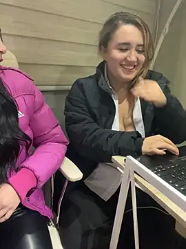 Isabel Noir online show from February 1, 2026, 6:33 am