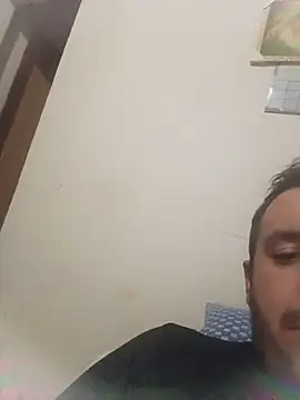 Willalmei online show from May 14, 2026, 11:57 pm