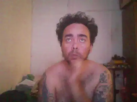 GuilleHotsexy online show from November 4, 2025, 2:04 am