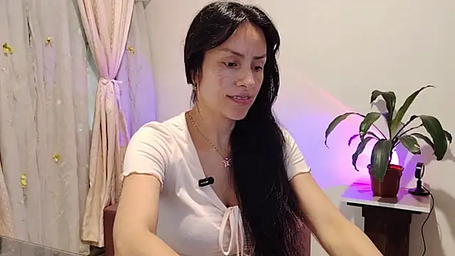 Bella Exhibition online show from February 21, 2026, 7:05 pm