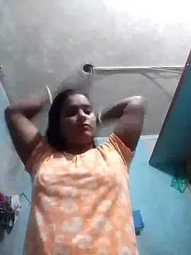 Snapshot of Hot8g chatting on December 5, 2025, 7:29 am Hot8g online show from December 5, 2025, 7:29 am