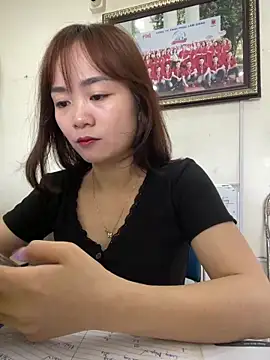 Bana-gibee online show from May 12, 2026, 1:02 am