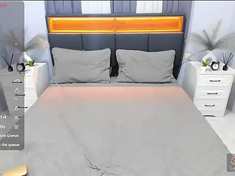 cythereasunrise online show from November 5, 2025, 10:51 am