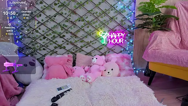 Siena Foxx online show from November 21, 2025, 3:11 pm